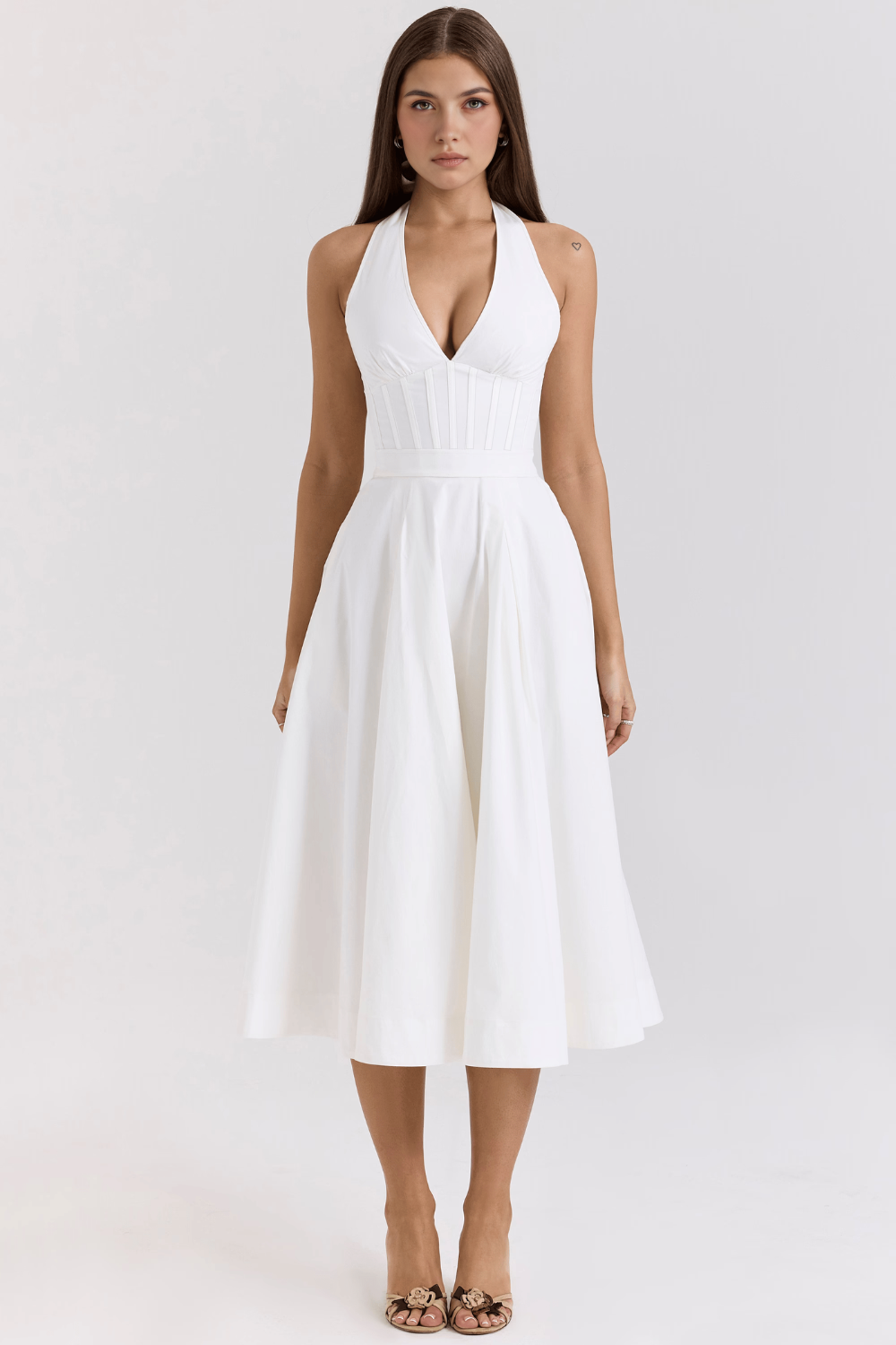 Beyaz Halter Yaka Midi Elbise